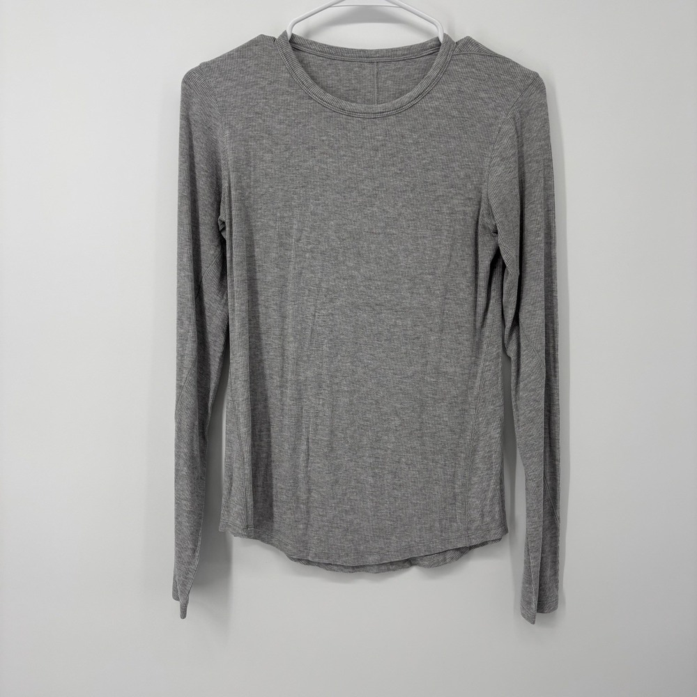 Lululemon Karma Long Sleeve Shirt Heathered Gray Size 6 (See Measurements)